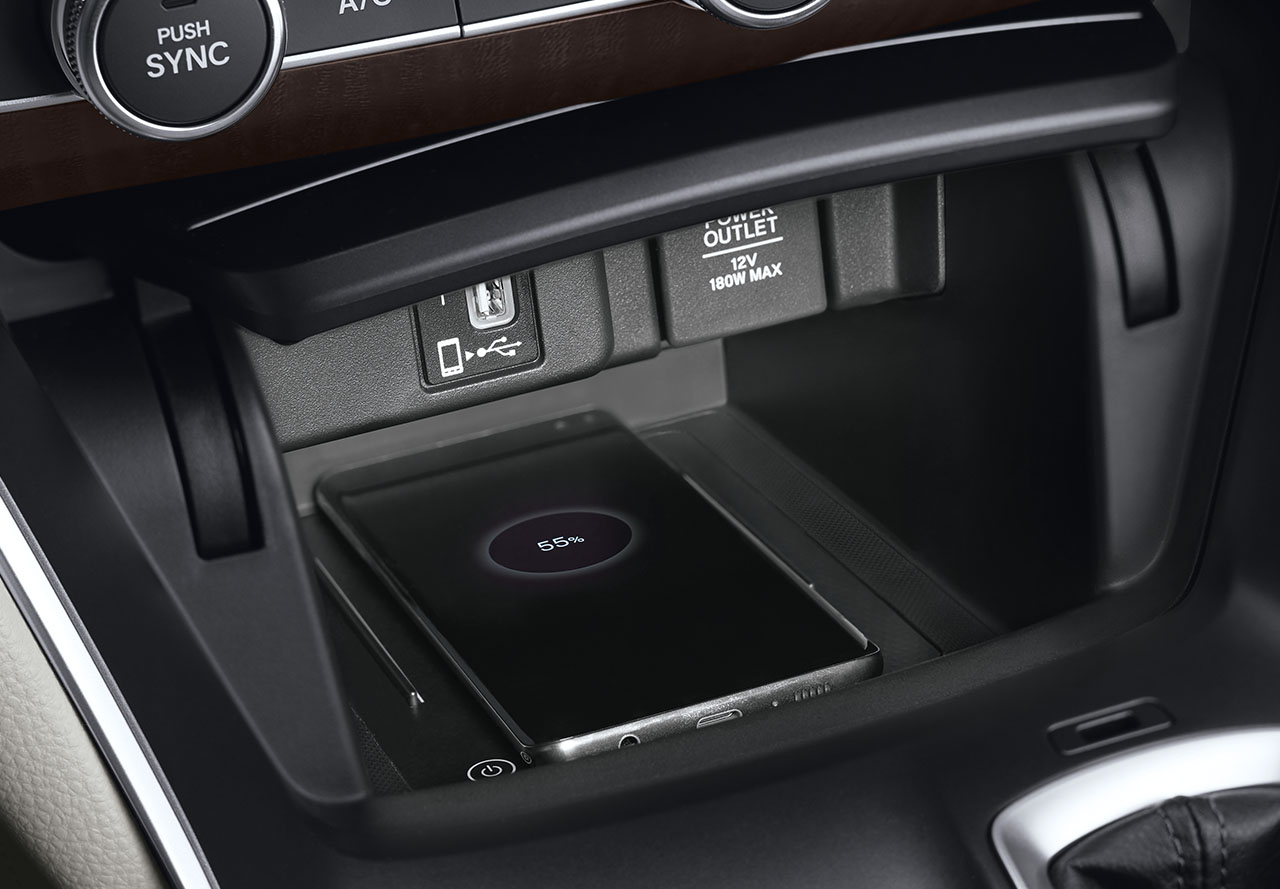 Wireless-Charger-Console-with-USB-Port